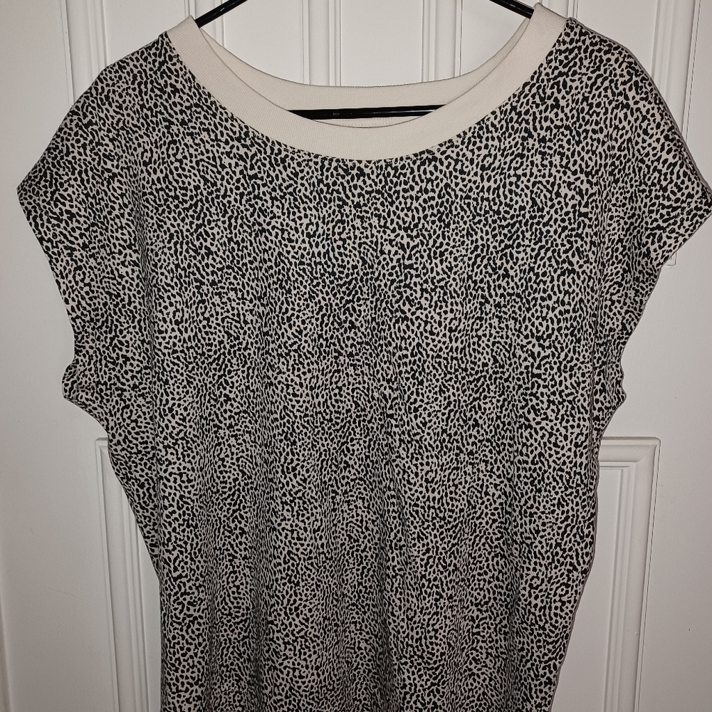 ANN TAYLOR LOFT Women Stretch Comfy Cotton Modal Blouse Shirt Top Animal Print M